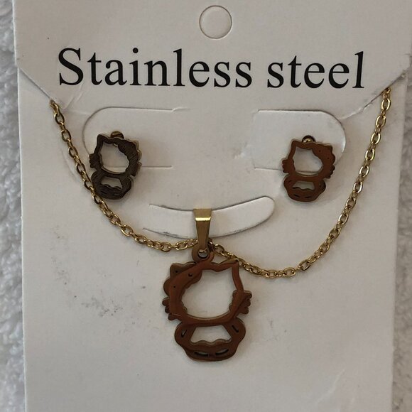 NWOT Stainless Stell Gold Plated Hello Kitty Earrings & Necklace Set - Picture 3 of 5